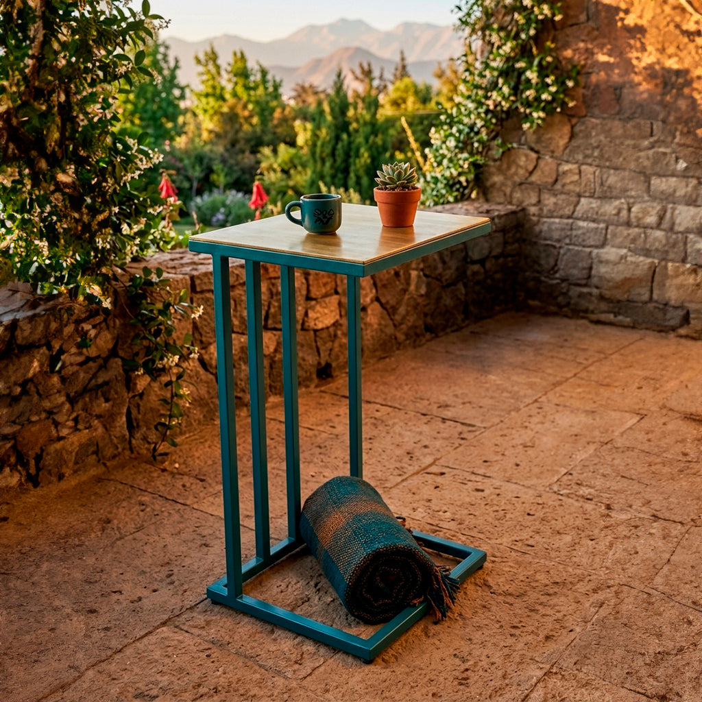 Mesa de apoyo lateral Bargiotti fierro rojo para terraza y living
